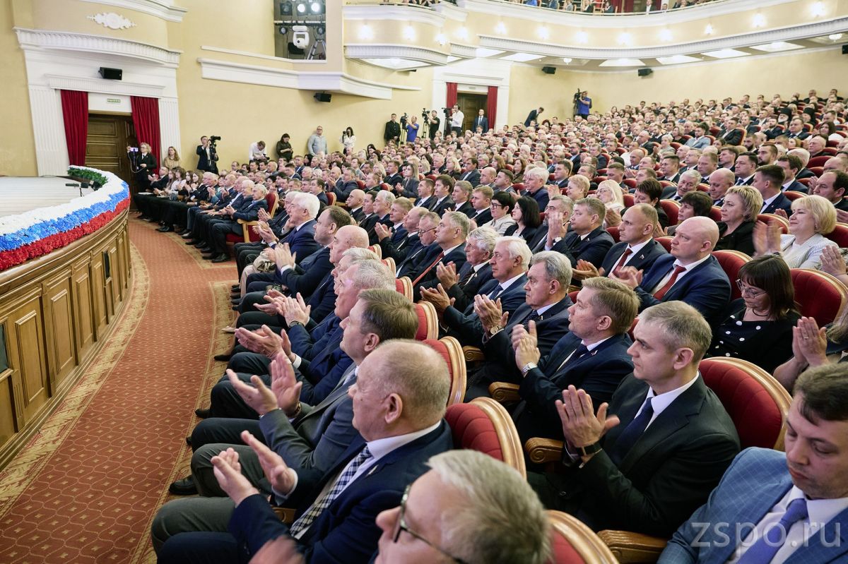 Церемония вступления в должность губернатора Пензенской области состоялась на 40-й сессии Законодательного Собрания Церемония вступления в должность губернатора Пензенской области состоялась на 40-й сессии Законодательного Собрания