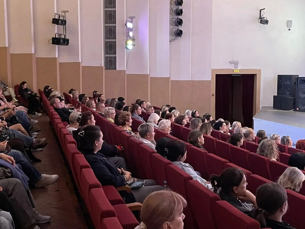 Состоялось региональное родительское собрание, посвященное профилактической работе с несовершеннолетними и организации воспитательного процесса в образовательных организациях Пензенской области Состоялось региональное родительское собрание, посвященное профилактической работе с несовершеннолетними и организации воспитательного процесса в образовательных организациях Пензенской области