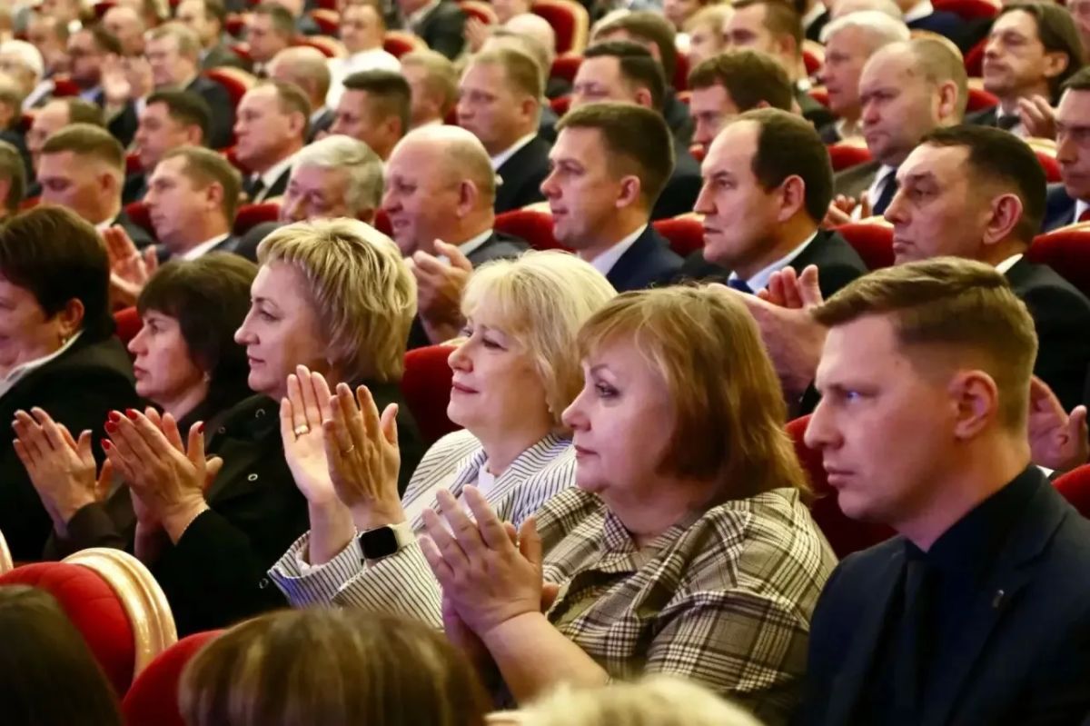 Олег Мельниченко: Вступил в должность губернатора Пензенской области Олег Мельниченко: Вступил в должность губернатора Пензенской области