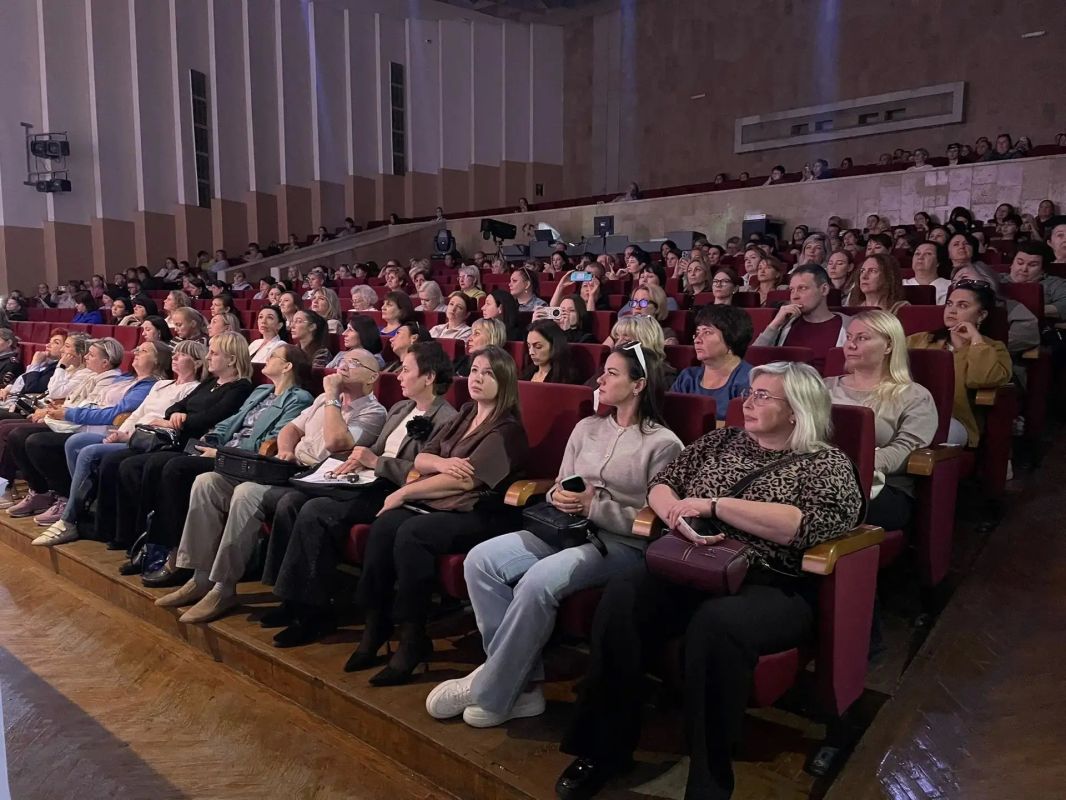 Состоялось региональное родительское собрание, посвященное профилактической работе с несовершеннолетними и организации воспитательного процесса в образовательных организациях Пензенской области Состоялось региональное родительское собрание, посвященное профилактической работе с несовершеннолетними и организации воспитательного процесса в образовательных организациях Пензенской области