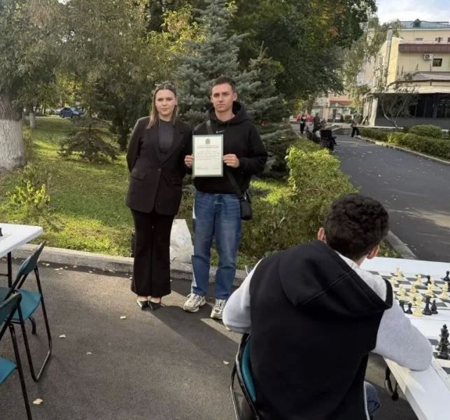 В Пензе завершился проект «Шахматы в скверах» В Пензе завершился проект «Шахматы в скверах»