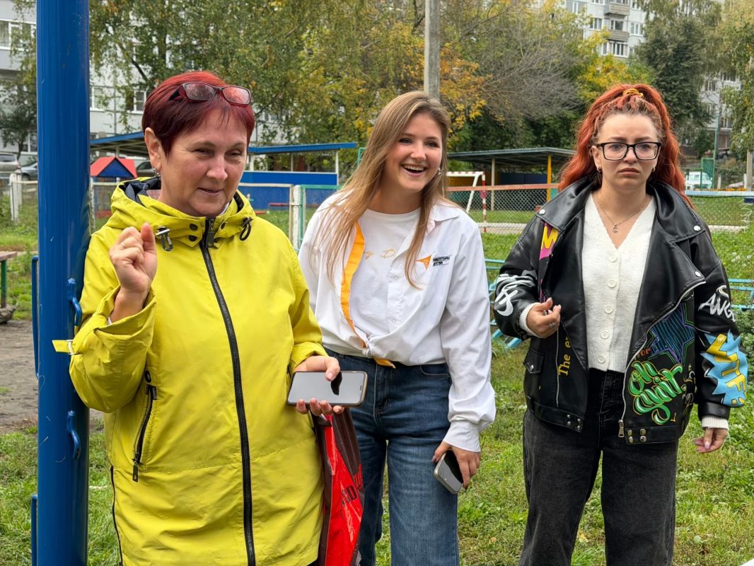 В рамках курсов повышения квалификации для руководителей школьных медиацентров прошла работа стажировочной площадки В рамках курсов повышения квалификации для руководителей школьных медиацентров прошла работа стажировочной площадки