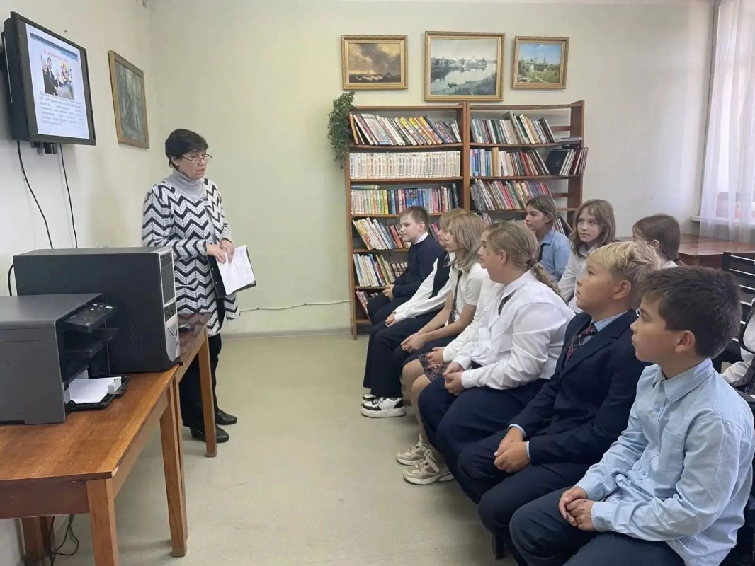 Как проходит в библиотеках День воссоединения новых регионов с Россией Как проходит в библиотеках День воссоединения новых регионов с Россией