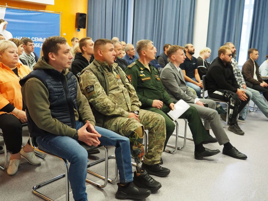Ветеранам спецоперации рассказали об адаптивных видах спорта Ветеранам спецоперации рассказали об адаптивных видах спорта