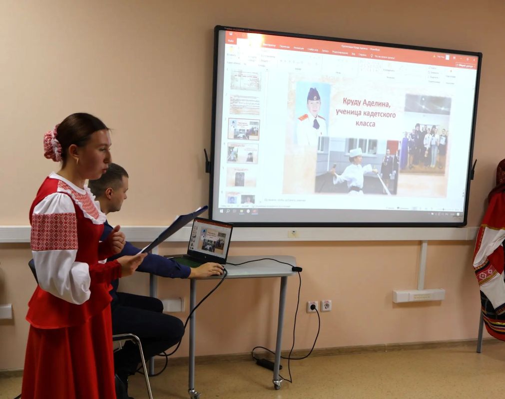 На базе ГАУ ПО «Центр опережающей профессиональной подготовки» состоялась III межрегиональная научно-практическая конференция «Профдинастии», которая завершила программу регионального профориентационного форума «Россия – мои... На базе ГАУ ПО «Центр опережающей профессиональной подготовки» состоялась III межрегиональная научно-практическая конференция «Профдинастии», которая завершила программу регионального профориентационного форума «Россия – мои...