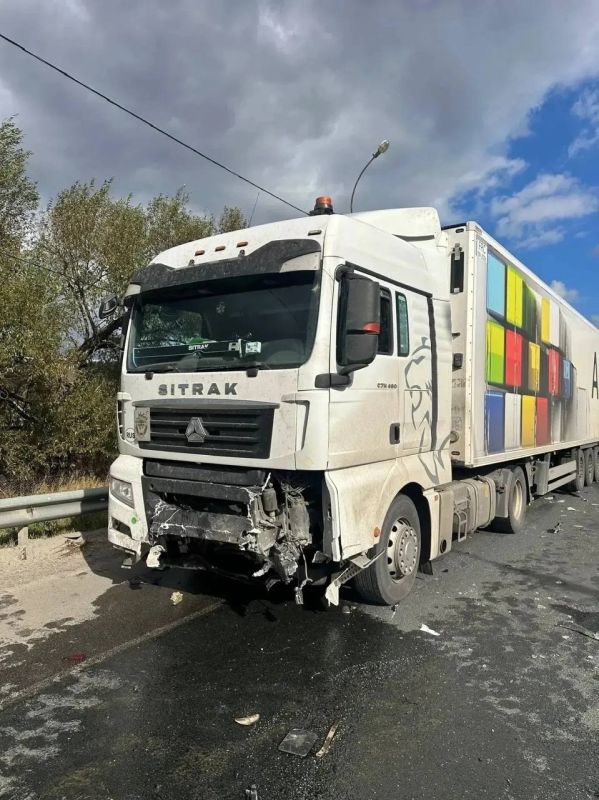 Сотрудники полиции устанавливают обстоятельства смертельного дорожно-транспортного происшествия в Кузнецком районе Сотрудники полиции устанавливают обстоятельства смертельного дорожно-транспортного происшествия в Кузнецком районе