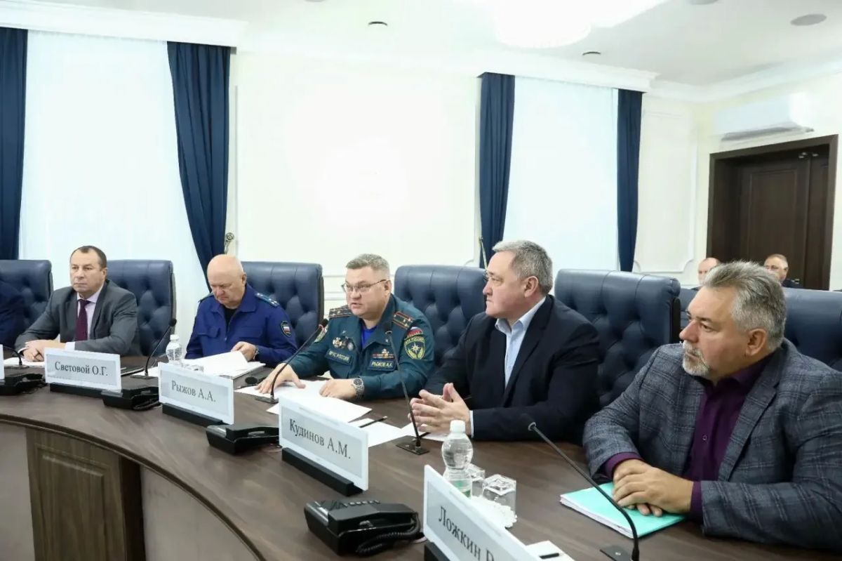 Олег Мельниченко: На сегодняшнем заседании правительства Пензенской области дали старт участию нашего региона во Всероссийской командно-штабной тренировке по гражданской обороне, которая будет проходить с 7 по 9 октября Олег Мельниченко: На сегодняшнем заседании правительства Пензенской области дали старт участию нашего региона во Всероссийской командно-штабной тренировке по гражданской обороне, которая будет проходить с 7 по 9 октября