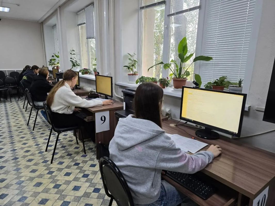 В Пензенском колледже современных технологий переработки и бизнеса началась реализация дополнительной профессиональной программы повышения квалификации «1С:Бухгалтерия 8» В Пензенском колледже современных технологий переработки и бизнеса началась реализация дополнительной профессиональной программы повышения квалификации «1С:Бухгалтерия 8»