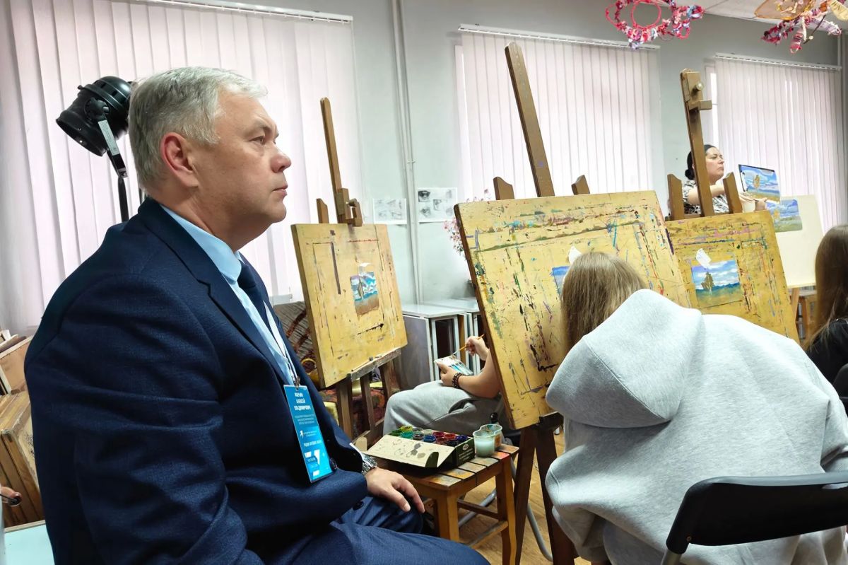 Алексей Марьин дал старт мероприятиям второго дня Регионального форума ДШИ Алексей Марьин дал старт мероприятиям второго дня Регионального форума ДШИ