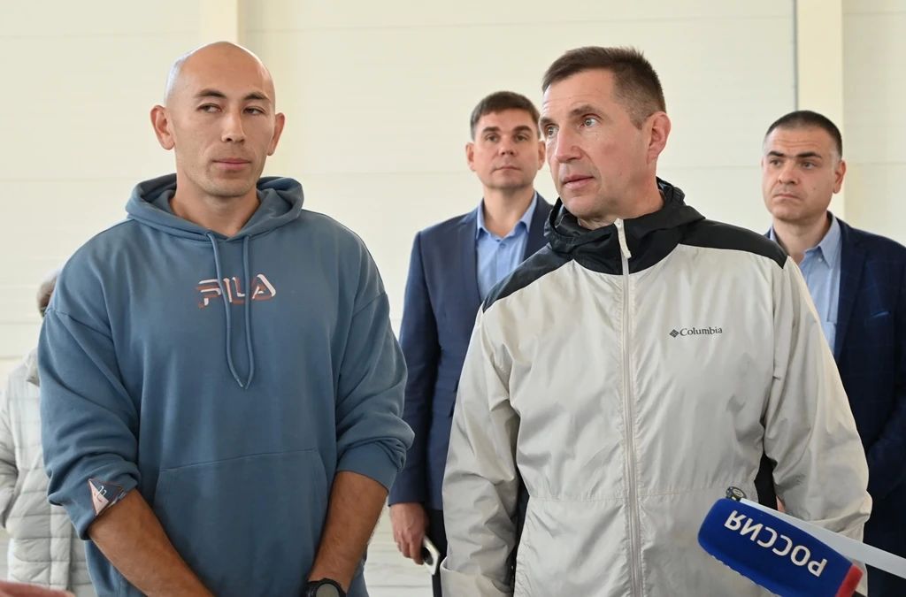 Олег Денисов: Работа на стройплощадке физкультурно-оздоровительного комплекса на Шуисте кипит Олег Денисов: Работа на стройплощадке физкультурно-оздоровительного комплекса на Шуисте кипит