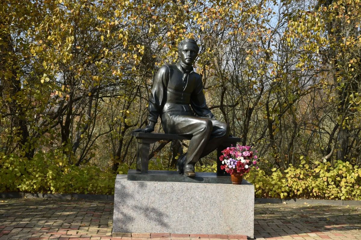 Сотрудники следственного управления приняли участие в экологической акции «Тарханы