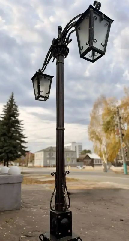 Олег Мельниченко: Продолжаем преображать наши города в рамках нацпроекта «Туризм и гостеприимство», создавая пространства с запоминающимся обликом, чтобы они надолго оставались в памяти людей, заставляя вернуться сюда вновь Олег Мельниченко: Продолжаем преображать наши города в рамках нацпроекта «Туризм и гостеприимство», создавая пространства с запоминающимся обликом, чтобы они надолго оставались в памяти людей, заставляя вернуться сюда вновь