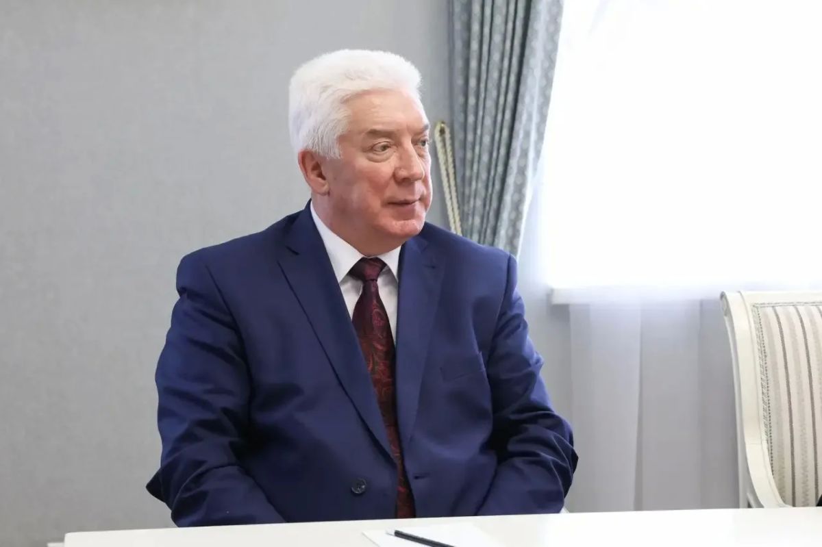 Олег Мельниченко: Заместитель министра науки и высшего образования Ольга Викторовна Петрова, с которой мы сегодня обсуждали социальные проекты для студентов, дала высокую оценку ПГУ — университету, который я называю... Олег Мельниченко: Заместитель министра науки и высшего образования Ольга Викторовна Петрова, с которой мы сегодня обсуждали социальные проекты для студентов, дала высокую оценку ПГУ — университету, который я называю...