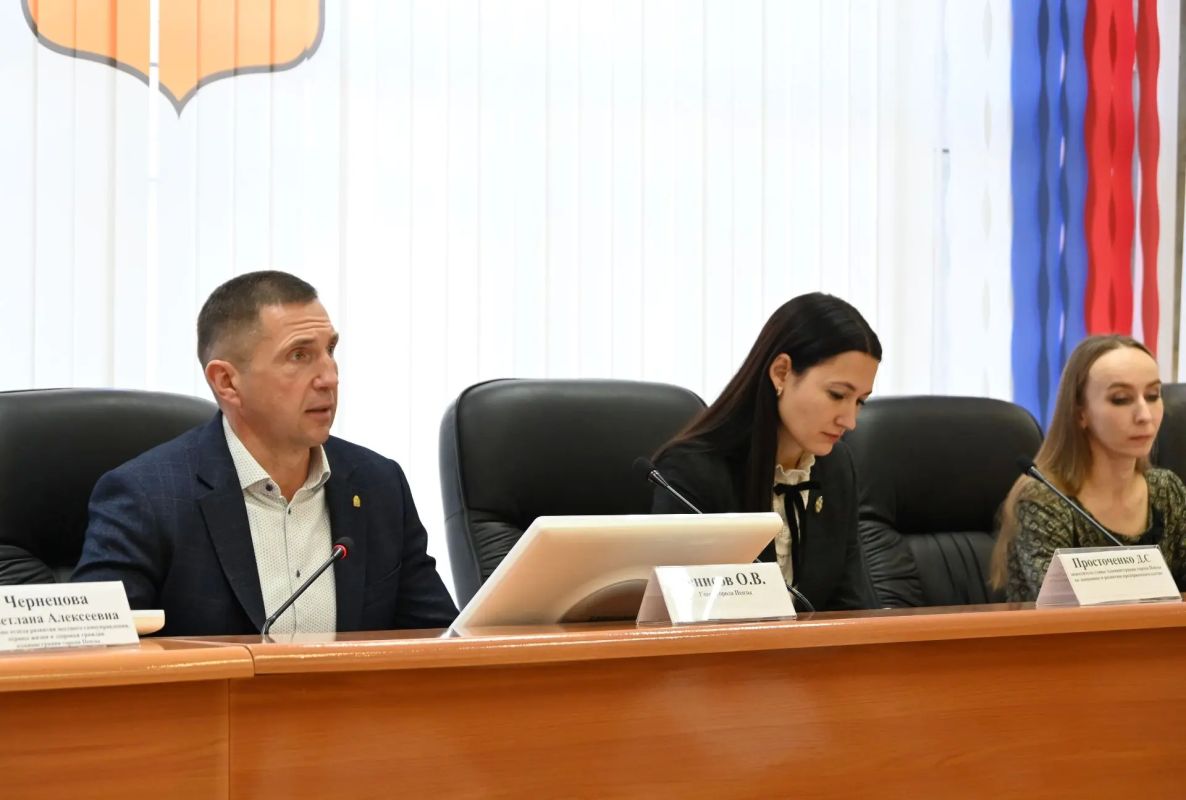 Олег Денисов: До Нового года осталась пара месяцев Олег Денисов: До Нового года осталась пара месяцев