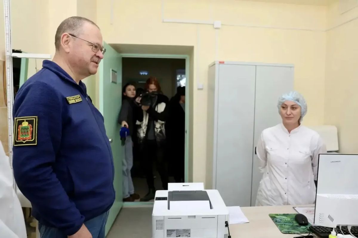 Олег Мельниченко: Во время рабочей поездки в Никольск посетил районную больницу Олег Мельниченко: Во время рабочей поездки в Никольск посетил районную больницу