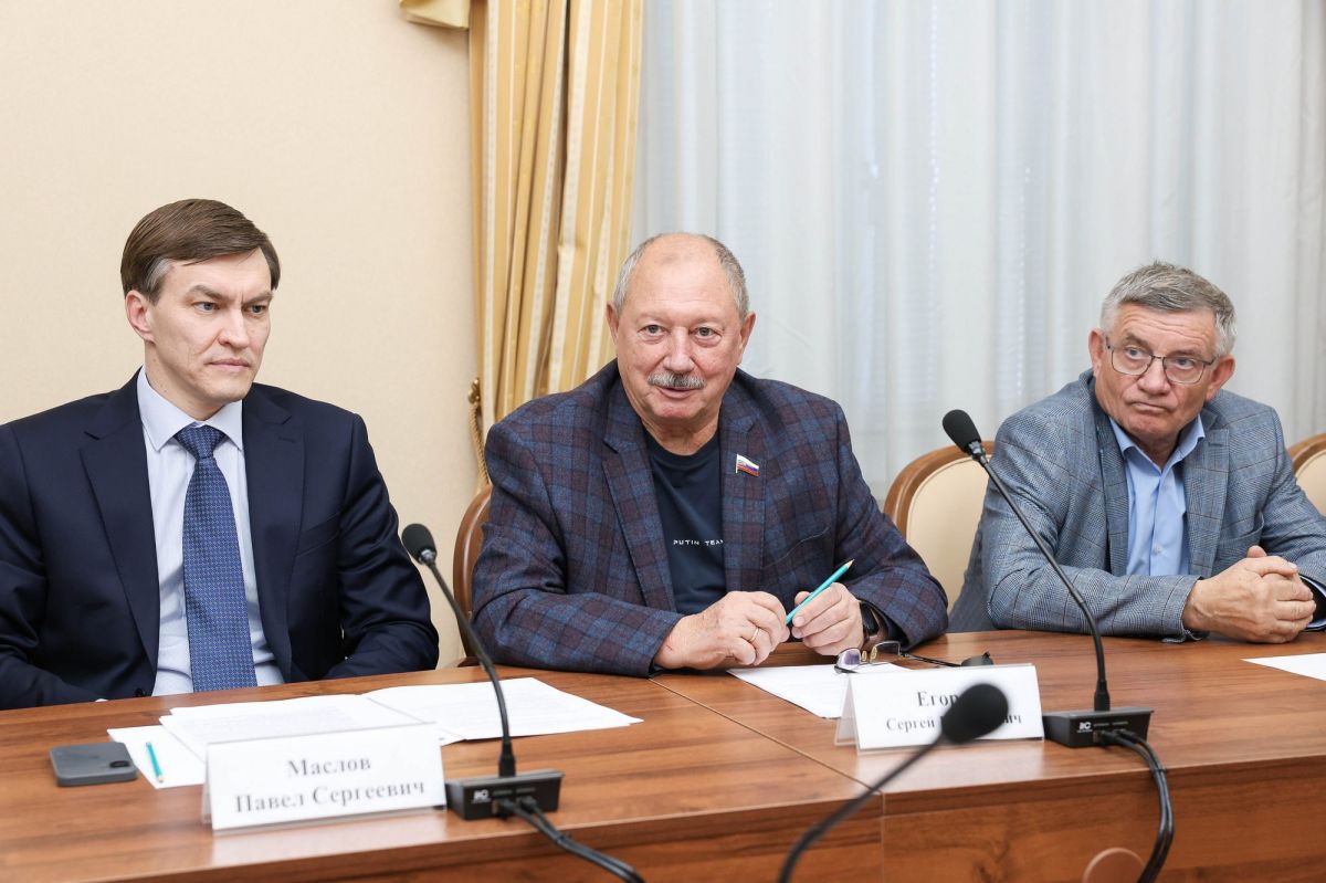 Сергей Егоров обсудил вопросы подготовки к Дню народного единства Сергей Егоров обсудил вопросы подготовки к Дню народного единства